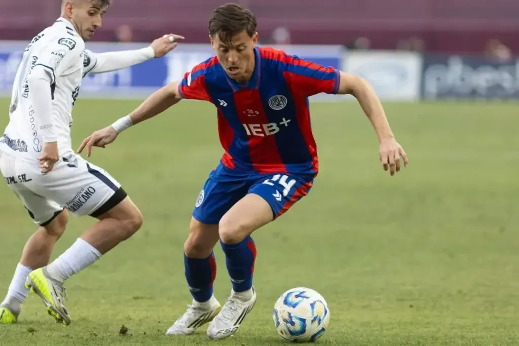 San Lorenzo presenta cambios estratégicos para su duelo contra Vélez en el Gasómetro
