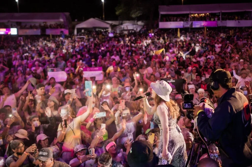 Soledad Pastorutti celebra su trayectoria con un emotivo homenaje a La Rioja