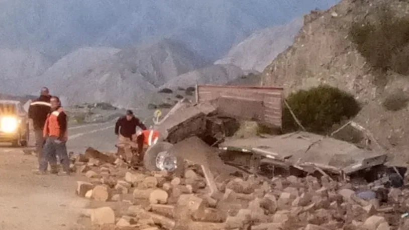 Tragedia en Calingasta: un camionero riojano pierde la vida en un accidente vial
