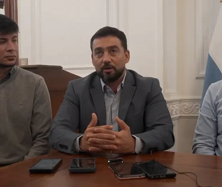 Zárate revela denuncias en colegios de La Rioja: identificación de responsables